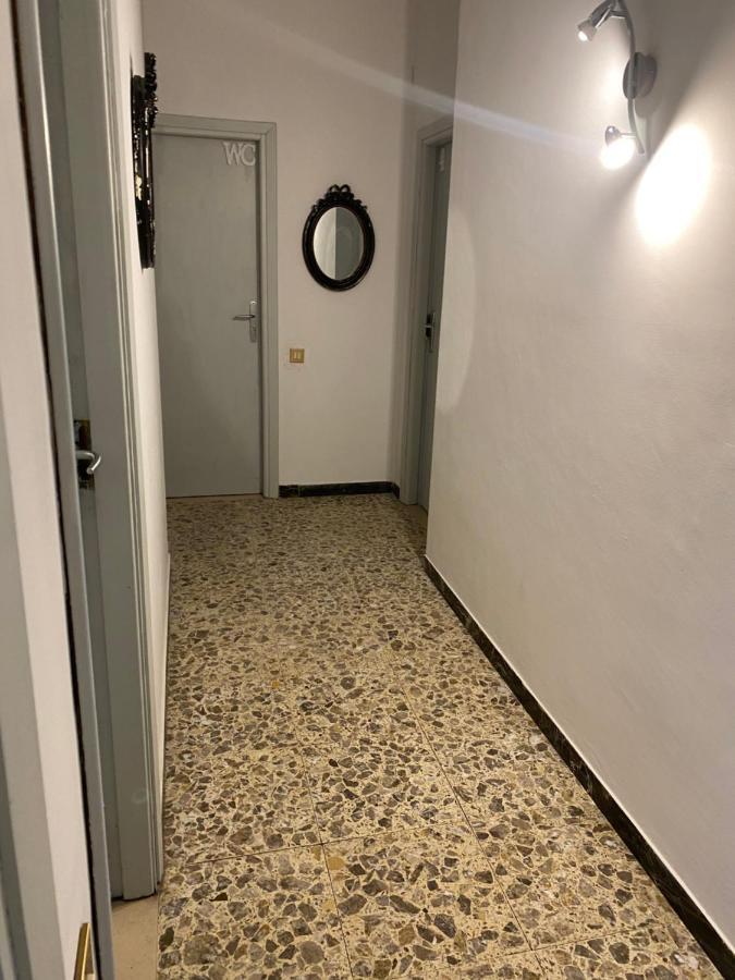 Live In Pisa - 250M Dalla Stazione Centrale Di Pisa Hotel Kültér fotó